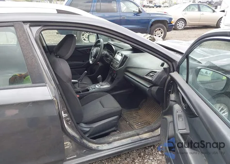 2018 Subaru Impreza 2.0I Premium из США, поврежденный, VIN 4S3GTAD61J3728968